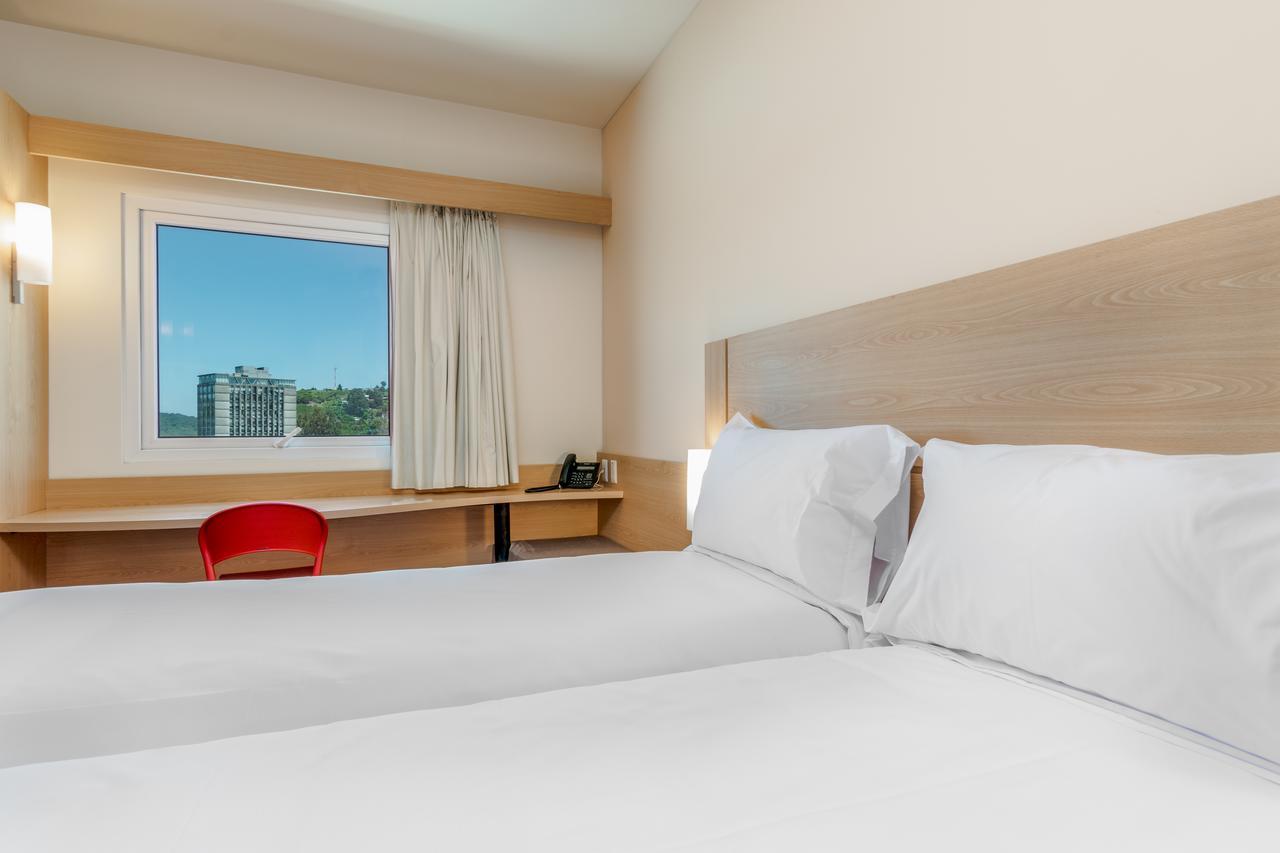 فندق Ibis بويرتو مونت المظهر الخارجي الصورة